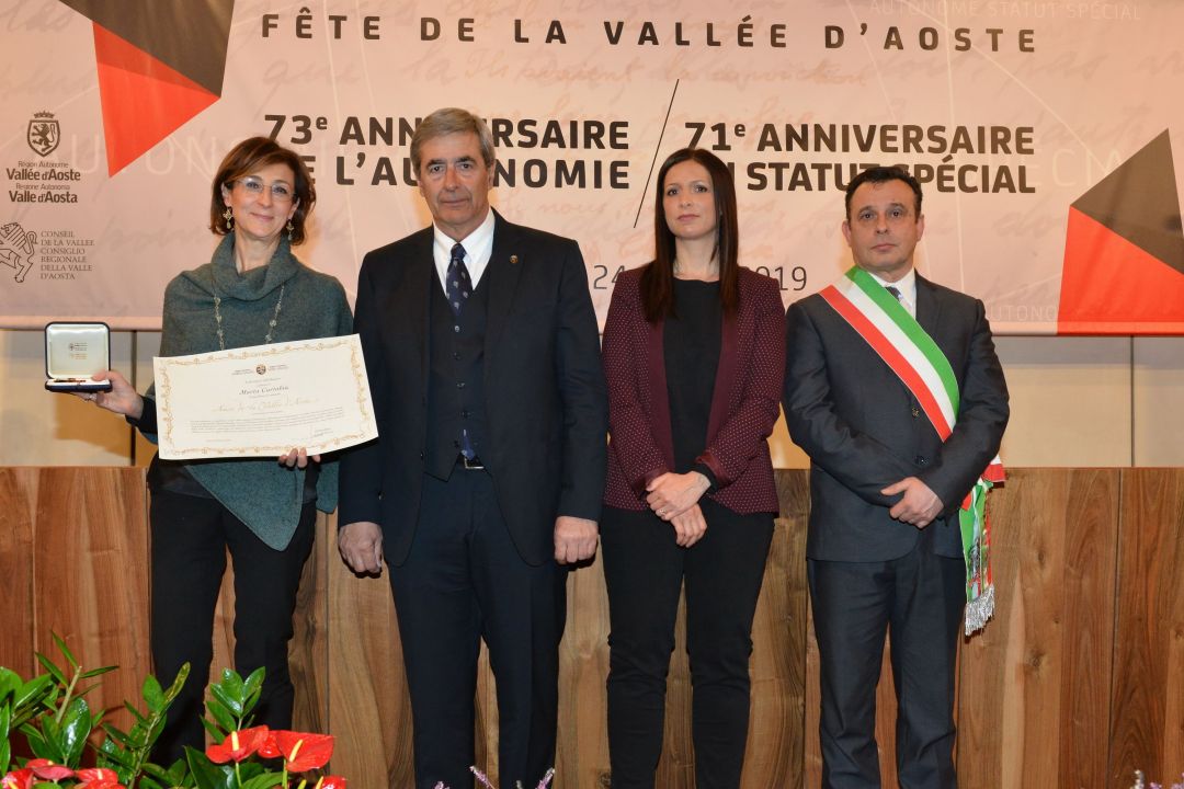 Marta Cartabia riceve l'onorificenza di Amie de la Vallée d'Aoste