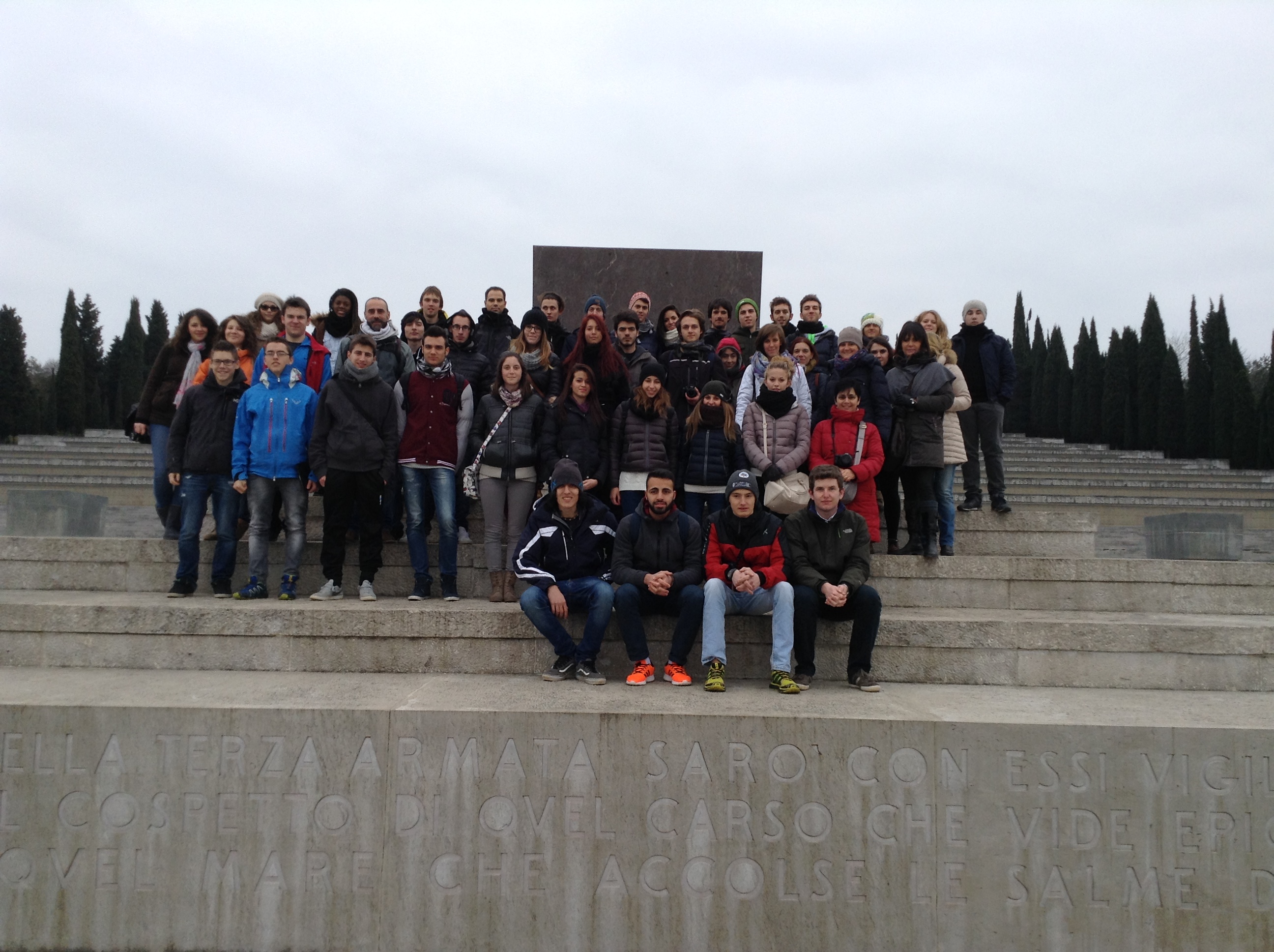 I ragazzi al sacrario monumentale
