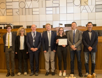 Remise de la bourse d'étude