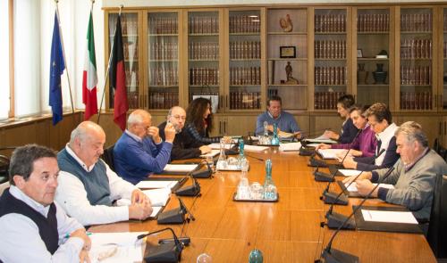 Le Conseiller Alessandro Nogara préside la réunion