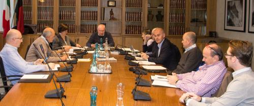 Le Conseiller Renzo Testolin préside la réunion