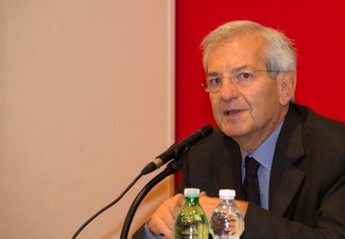 Salutations du Président de l'association "Italiadecide", Luciano Violante