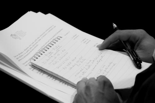 Les notes d'un des jeunes administrateurs admis au cours