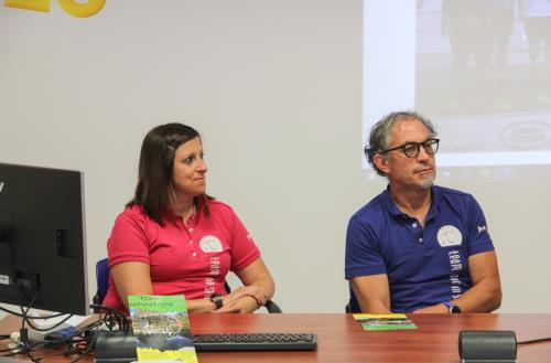 Monia Arnese, responsable ASD Team 3 JGambe in spalla et Renato Jorioz, responsable technique et de la logistique du Tor dAntan