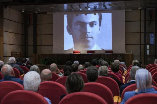 La projection du documentaire "Corrado Gex. Il vit clair. Il vit loin."