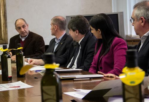 L'intervention du Directeur de la Coldiretti Vallée d'Aoste, Ezio Mossoni (premier à partir de gauche)