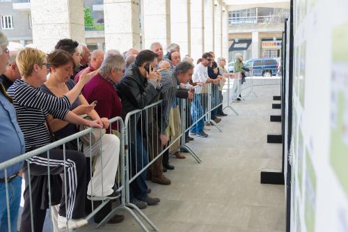 Les citoyens attendent les résultats du dépouillement