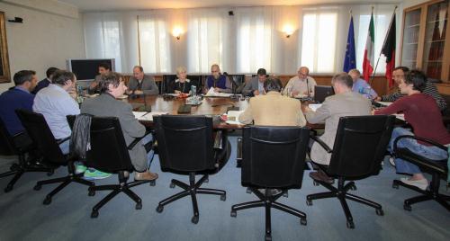 Les commissaires lors de la réunion