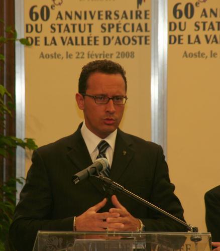 L'intervention du Président du Conseil, Ego Perron