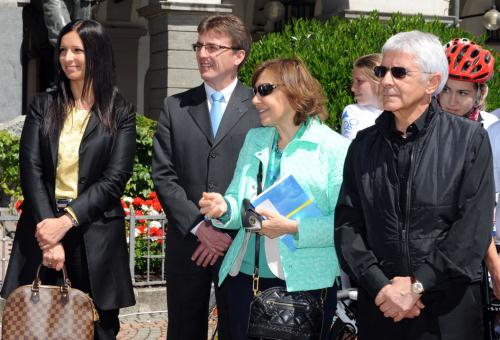 A partir de gauche: le Président du Conseil, Emily Rini, le secrétaire général du Conseil européen des syndicats de police, Gérard Greneron, le Procureur général d'Aoste, Marilinda Mineccia, et le Préfet de police, Maurizio Celia
