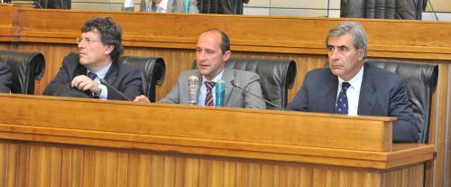 A partir de gauche: Aurelio Marguerettaz (Vice-président de la Région et Assesseur au tourisme, aux sports, au commerce et aux transports), Luca Bianchi (Assesseur au territoire et à l'environnement) et Antonio Fosson (Assesseur à la santé, au bien-être et aux politiques sociales)