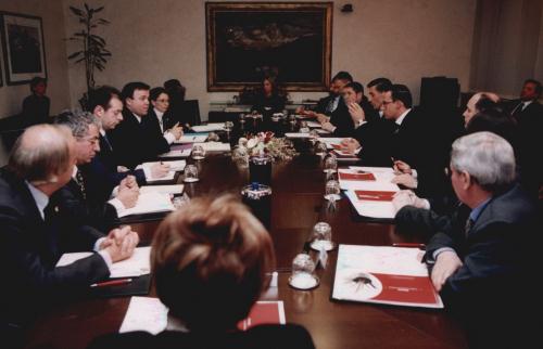 La réunion avec le Président de la Région, Carlo Perrin, les Parlementaires valdôtains Ivo Collé et Augusto Rollandin, les membres du Bureau du Conseil et les Chefs de groupe