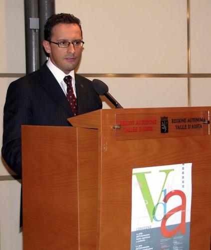 L'introduction du Président du Conseil, Ego Perron