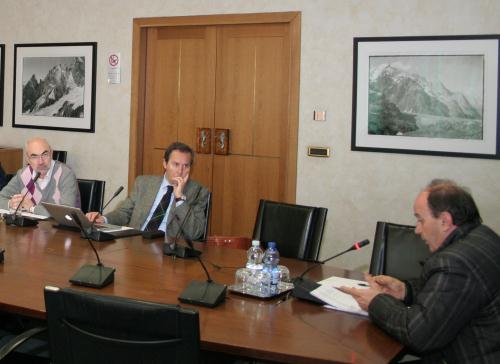 Elso Gerandin, Président du Conseil Permanent des collectivités locaes (premier à droite)
