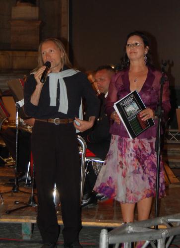Carlo Benvenuto (musicien et compositeur) et Margherita Barsimi (journaliste)
