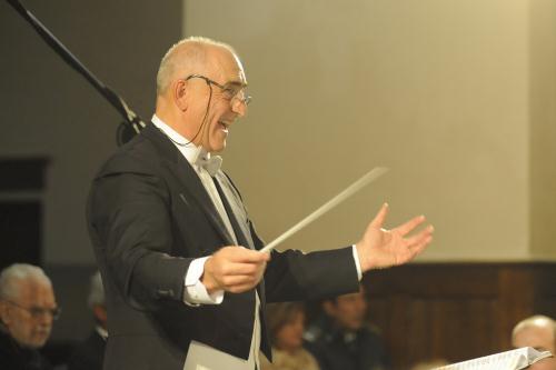 Le Maître Lino Blanchod, directeur et fondateur de lOrchestre d'Harmonie du Val d'Aoste