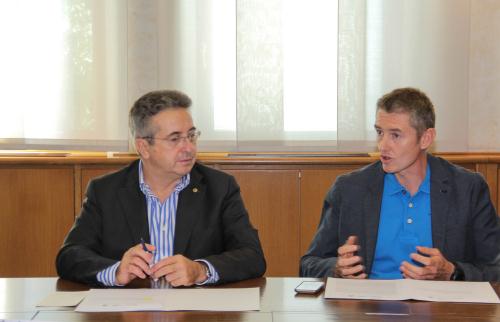 Le Président du Conseil (à gauche) avec le Conseiller Fabrizio Roscio (à droite)