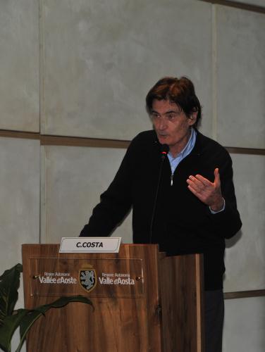 Carlo Costa, speaker de l'autodrome Enzo et Dino Ferrari de Imola et modérateur de la soirée