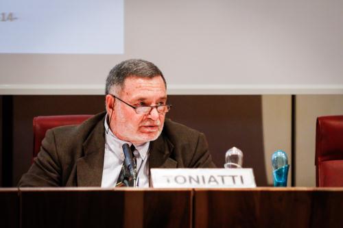 Roberto Toniatti, professeur de droit constitutionnel comparé (Université de Trento)